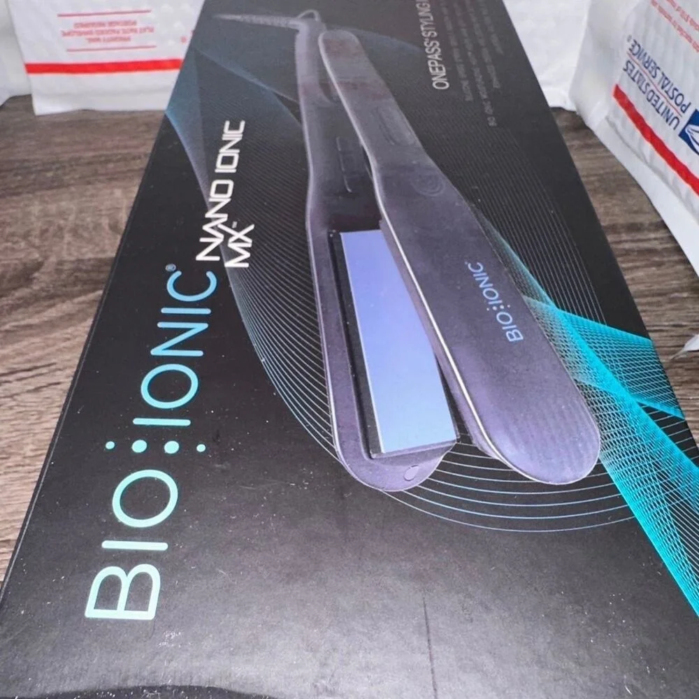 Bio Ionic Nano Ionic MX Flat Iron hair‎ care